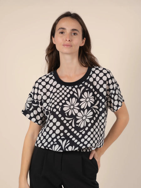 Soepelvallende blouse met ronde hals