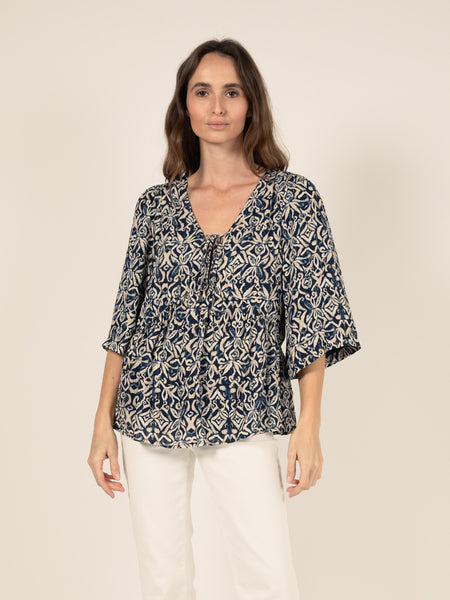 Bedrukte vloeiende blouse